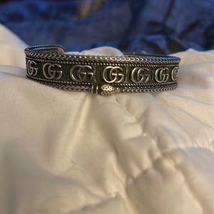 COPY - Beautiful authentic 925 silver/ black Gucci bracelet . Can be for ladies…